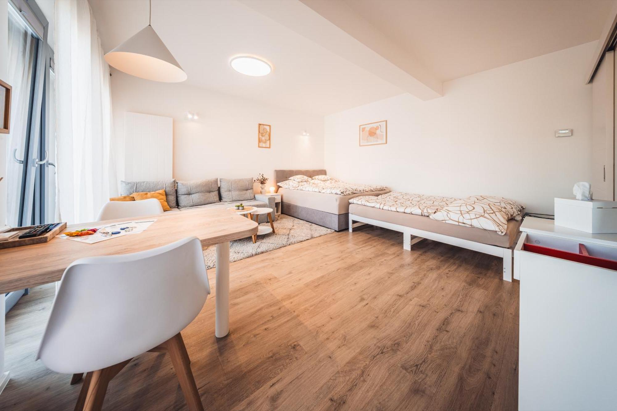 Rezidence Sadova Zlin Apartment Exterior photo